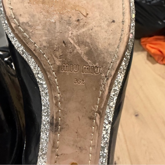 Miu Miu Black Patent Leather Flats with Crystal Heel - Picture 7 of 8